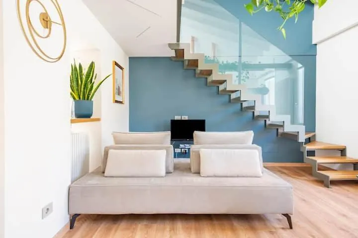 Villa Domus: Modern Loft In The Center Of Parma