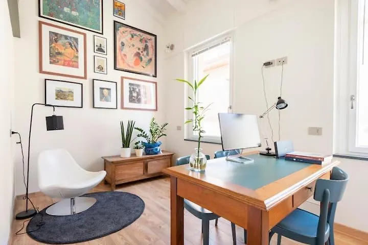 Ferienhaus Villa Domus: Modern Loft In The Center Of Parma
