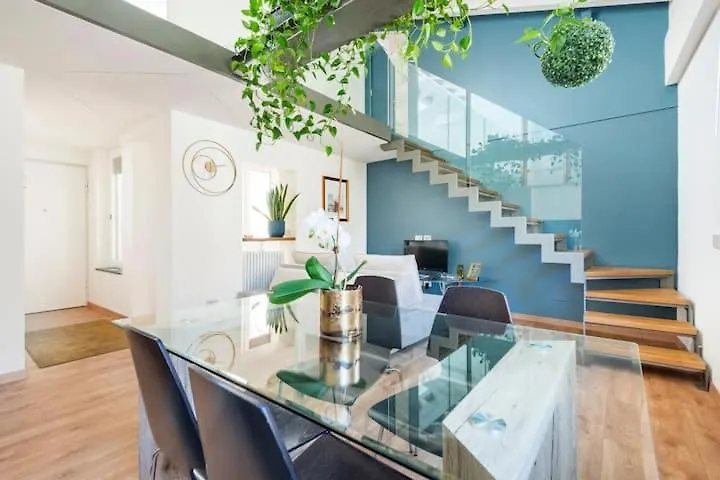 Villa Domus: Modern Loft In The Center Of Parma